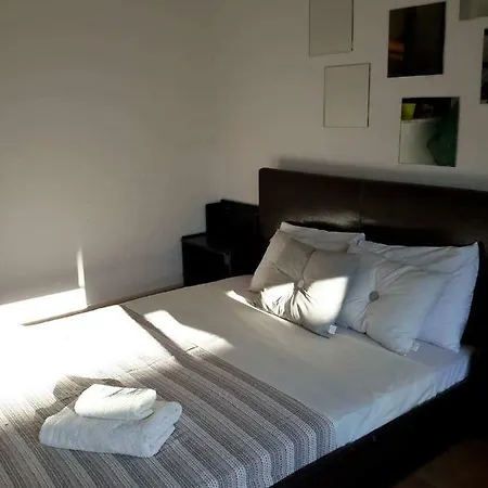 Apartment Alison Court *